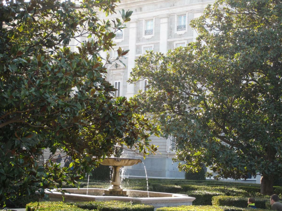 Charming View Plaza Mayor Madrid Bagian luar foto